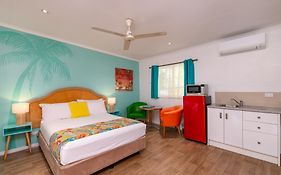 Port Douglas Motel