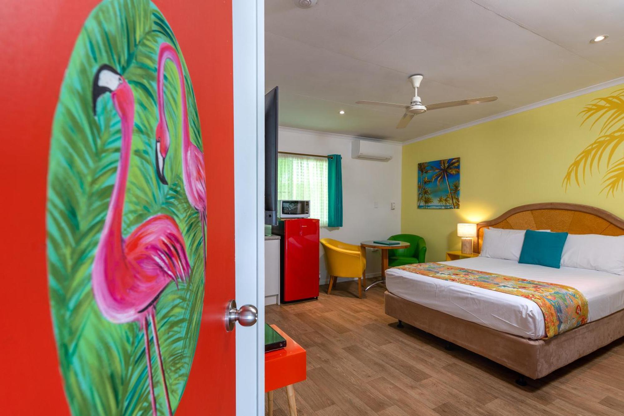 Port Douglas Motel Exterior photo
